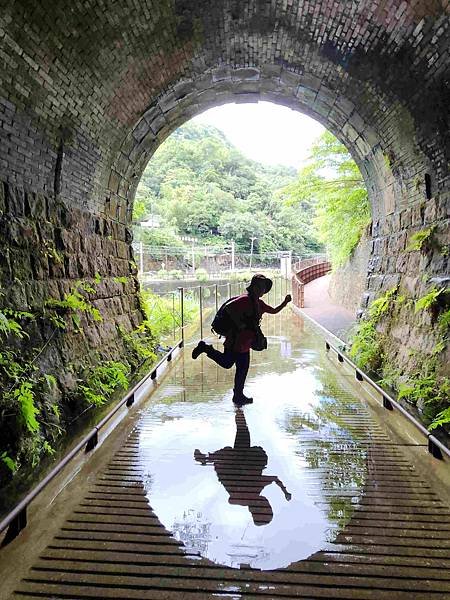 三貂嶺生態友善隧道~~鏡面隧道洞口倒影好好拍