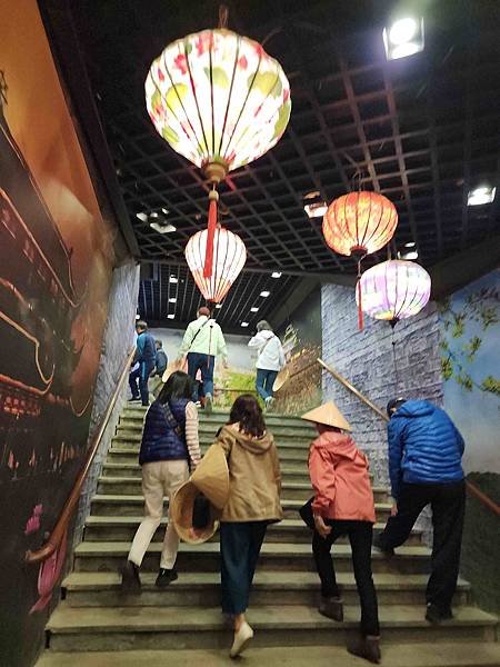 北中南越全覽12日(七) 北越雙龍灣之陸龍灣~~夜宿下龍灣