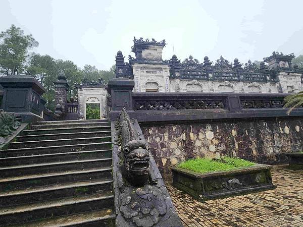 北中南越全覽12日(十一) 順化一日遊★天佬寺遊香江~~啟定