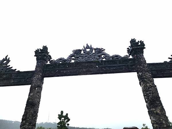 北中南越全覽12日(十一) 順化一日遊★天佬寺遊香江~~啟定