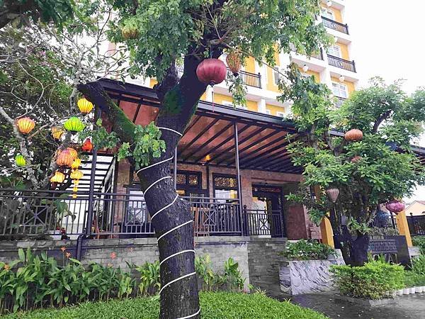 北中南越全覽12日(十三) 順化一日遊★啟定皇陵~~夜宿會安
