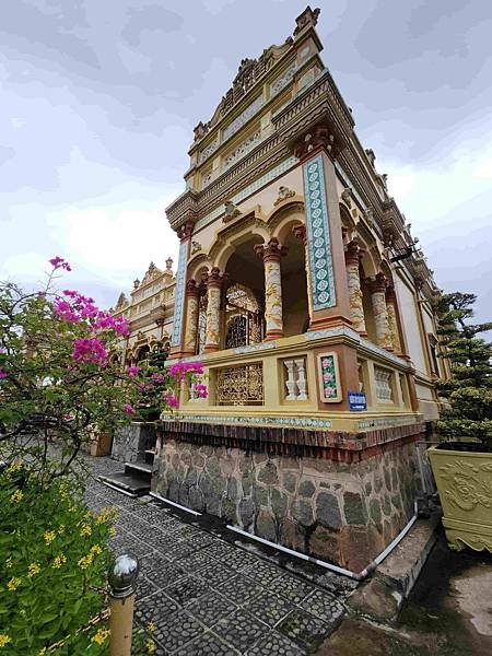 北中南越全覽12日(二十) 永長寺~~胡志明市美托最著名的寺