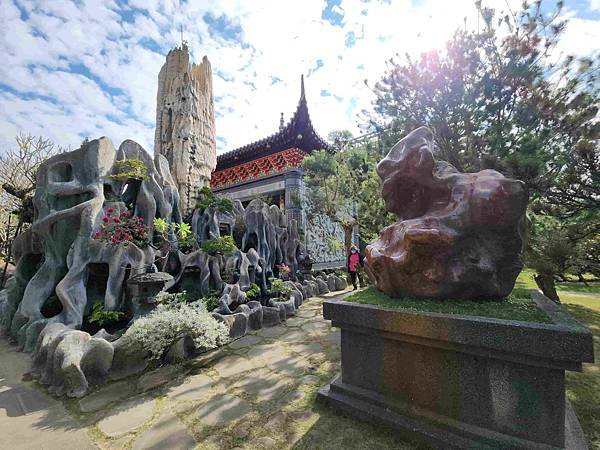 台南楠西玄空法寺~~奇石雕塑石林鐘乳石到處讓人驚嘆連連