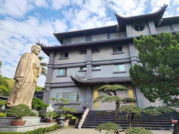 台南楠西玄空法寺~~奇石雕塑石林鐘乳石到處讓人驚嘆連連