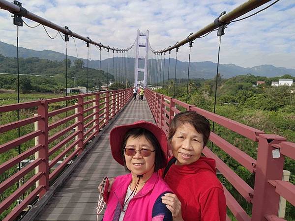 台南楠西玄空法寺~~奇石雕塑石林鐘乳石到處讓人驚嘆連連