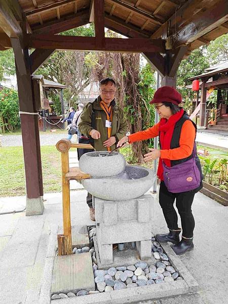 搭乘花蓮郵輪式公車303B(一)吉安慶修院