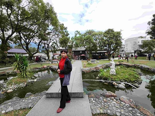 搭乘花蓮郵輪式公車303B(一)吉安慶修院