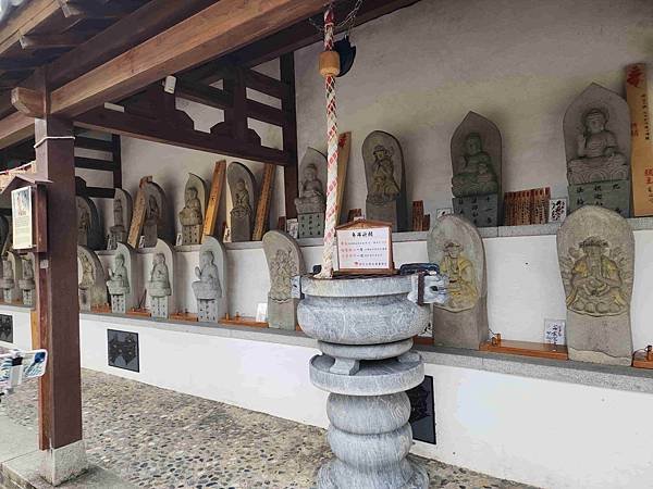 搭乘花蓮郵輪式公車303B(一)吉安慶修院