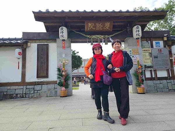 搭乘花蓮郵輪式公車303B(一)吉安慶修院
