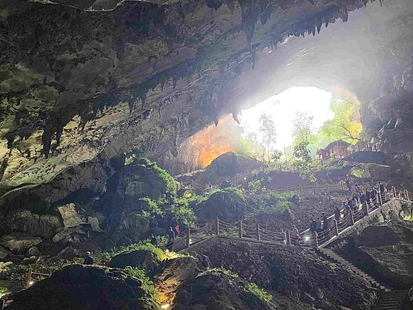 大陸精彩貴州之旅(二) 驚艷織金洞~~中國溶洞之王