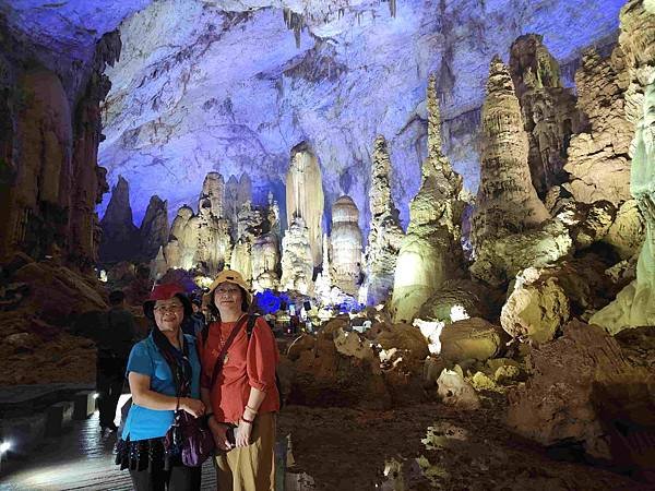 大陸精彩貴州之旅(二) 驚艷織金洞~~中國溶洞之王