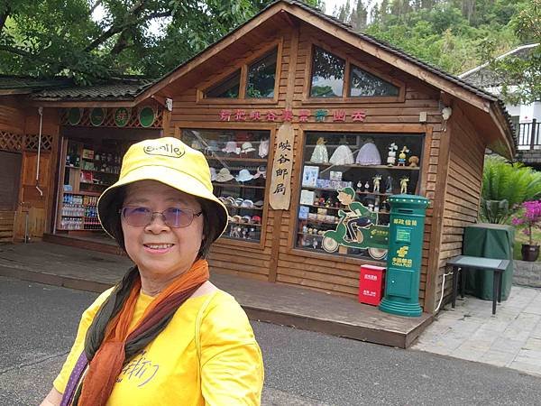 大陸精彩貴州之旅(三) 絕美的興義馬嶺河大峽谷