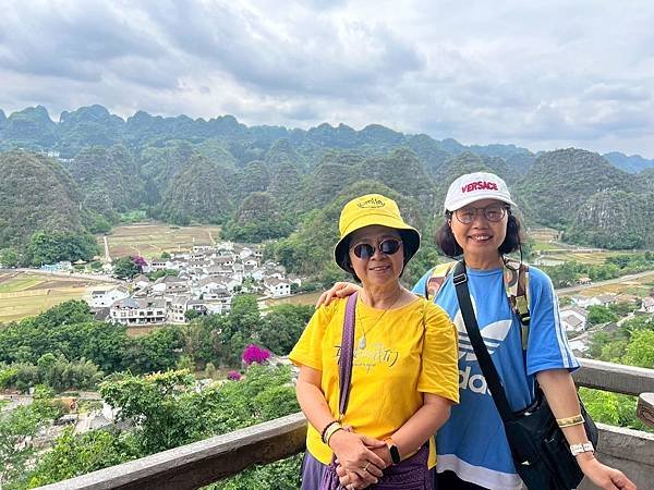 大陸精彩貴州之旅(四) 萬峰林奇特自然人文景觀