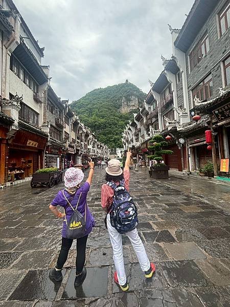 大陸精彩貴州之旅(十) 鎮遠古鎮~~藏在大山大水裡的水鄉古鎮