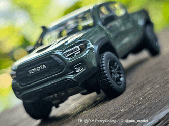 &lt;1/64模型車開箱&gt; Toyota Tacoma TRD 