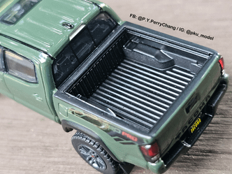 &lt;1/64模型車開箱&gt; Toyota Tacoma TRD 