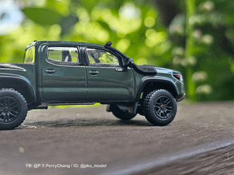 &lt;1/64模型車開箱&gt; Toyota Tacoma TRD 