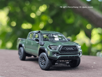 &lt;1/64模型車開箱&gt; Toyota Tacoma TRD 