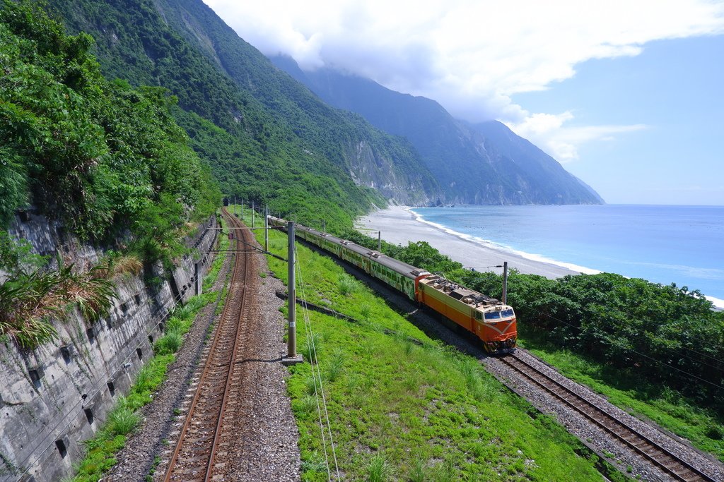 拍攝清水斷涯+火車(莒光號)