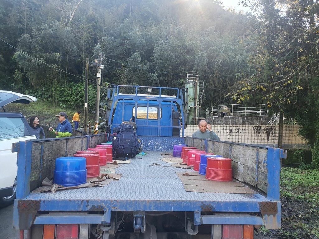 四季林道舊柵欄登山口
