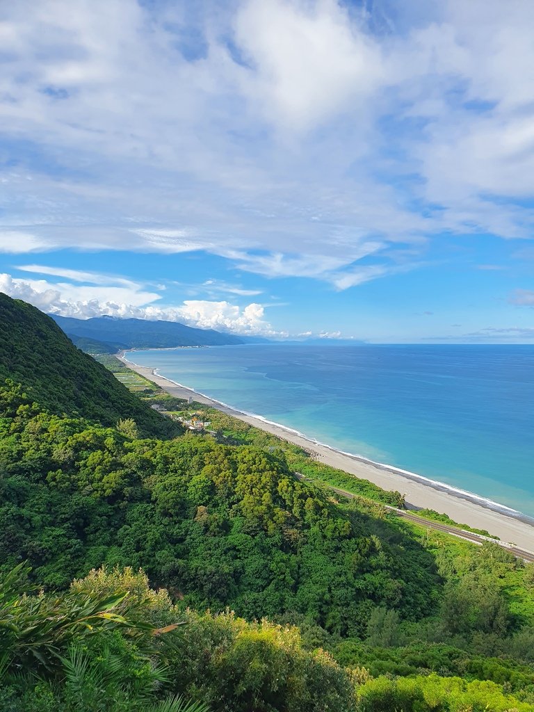 台東最尾巴-彎彎的弧線-台東縣達仁鄉