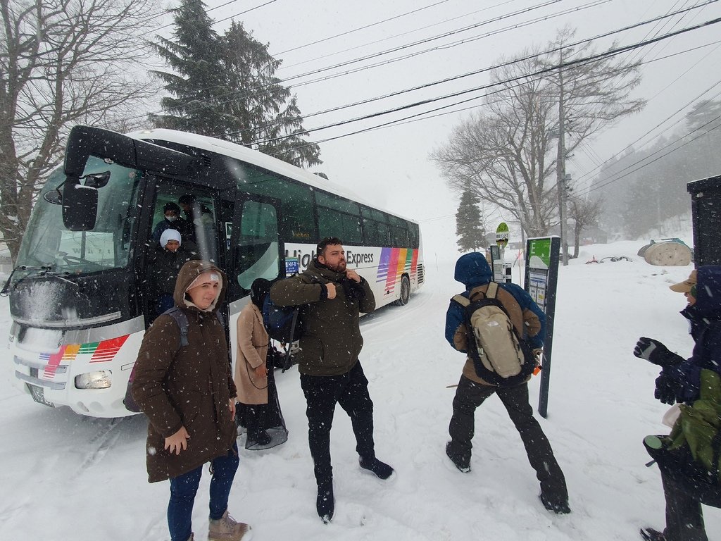 白馬岩岳滑雪場-白馬岩岳マウンテンリゾート巴士下車抵達後記得搭車位置喔~