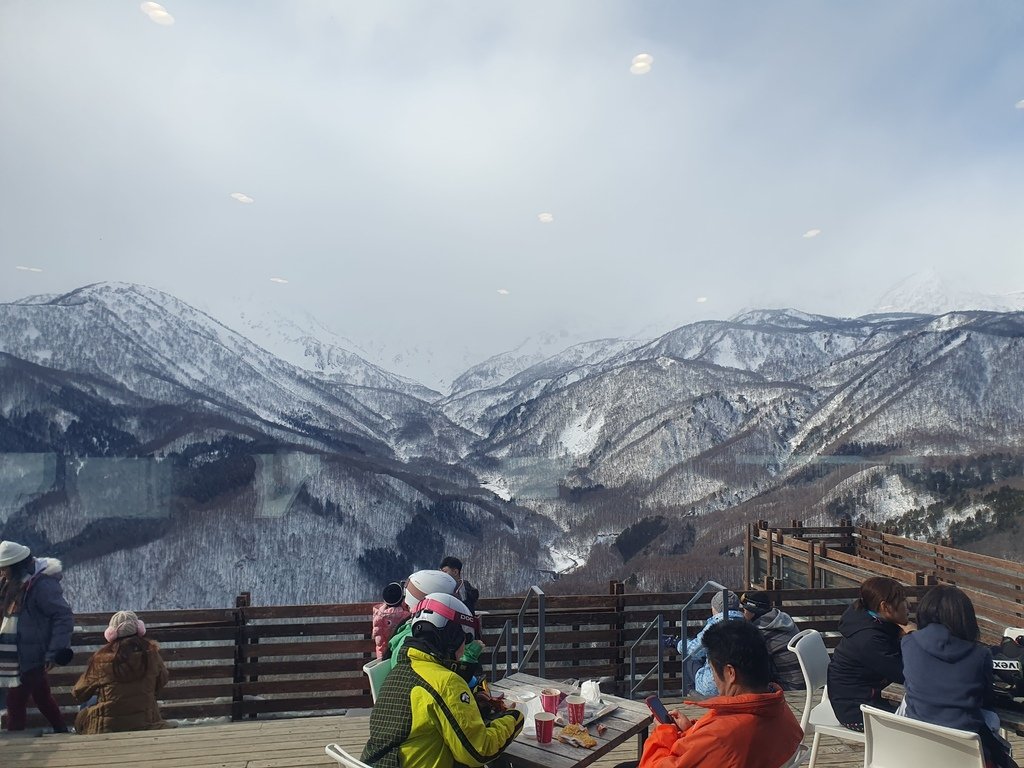 HAKUBA MOUNTAIN HARBOR - 白馬岩岳マウンテンリゾート | Hakuba Iwatake Mountain Resort-The City Bakery-絕景咖啡店-隔天好天氣再衝一波上來咖啡廳拍美照片