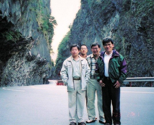 03021011.jpg