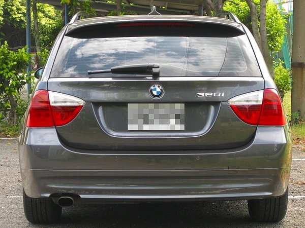 SUM冠威中古車☆BMW/寶馬06年320i Touring 旅行車  時尚品味  實用空間的魅力  132萬 美車上架☆