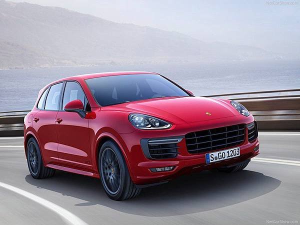 Porsche-Cayenne_GTS_2015_800x600_wallpaper_02