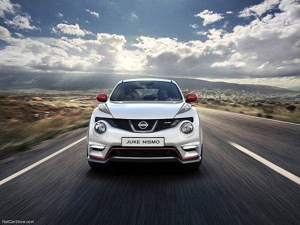 Nissan-Juke_Nismo_2013_800x600_wallpaper_60