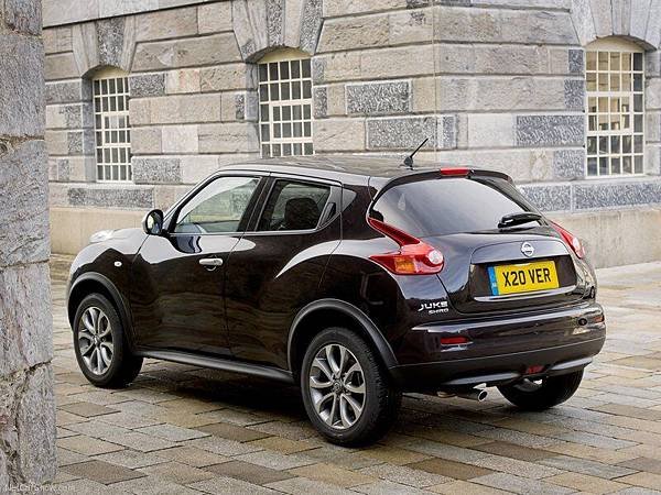 Nissan-Juke_Shiro_2012_800x600_wallpaper_0d