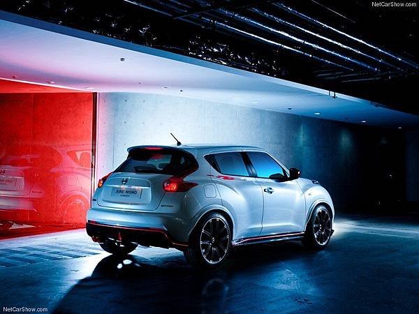 Nissan-Juke_Nismo_Concept_2012_800x600_wallpaper_07