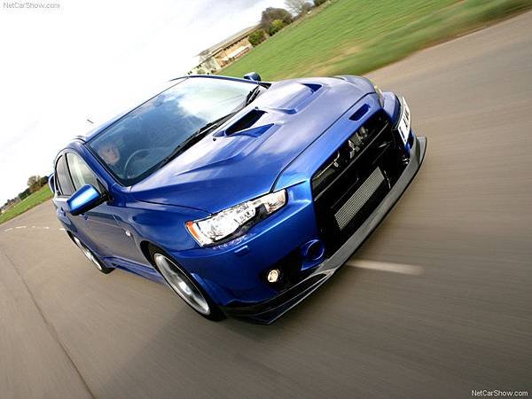 Mitsubishi-Lancer_Evolution_X_FQ-400_2010_800x600_wallpaper_0c