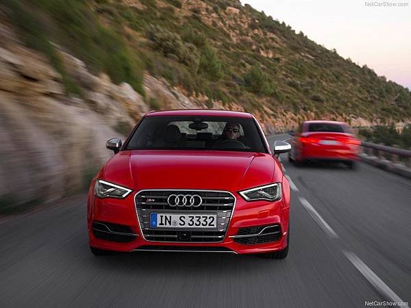 Audi-S3_Sedan_2015_800x600_wallpaper_26