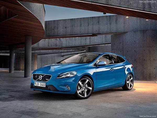 Volvo-V40_R-Design_2013_800x600_wallpaper_01