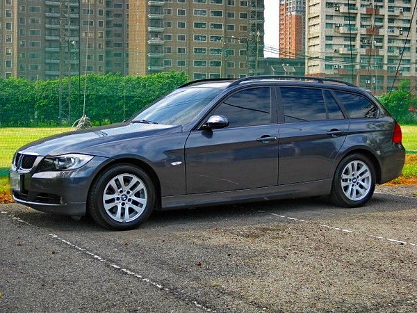 SUM冠威中古車☆BMW/寶馬06年320i Touring 旅行車  時尚品味  實用空間的魅力  132萬 美車上架☆