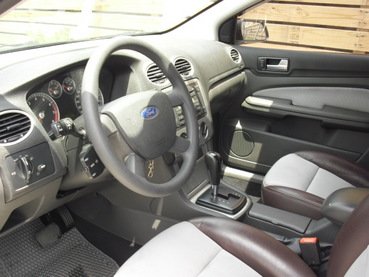 SUM冠威中古車☆FORD/福特05年FOCUS 1.8五門  售:41萬8☆