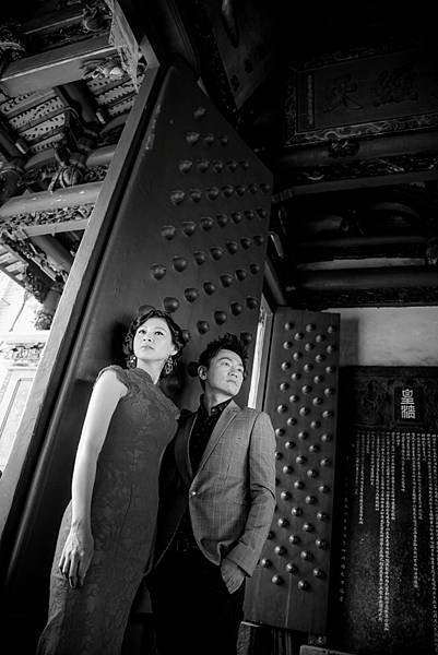 2018年最流行婚紗風格！超美韓風攝影搶先了解個性婚紗照片成為了拍攝主流當英國的優雅結合韓風的唯美，就是今年最新流行的婚紗風格。莎士比亞婚紗