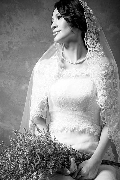 2018年最流行婚紗風格！超美韓風攝影搶先了解個性婚紗照片成為了拍攝主流當英國的優雅結合韓風的唯美，就是今年最新流行的婚紗風格。莎士比亞婚紗