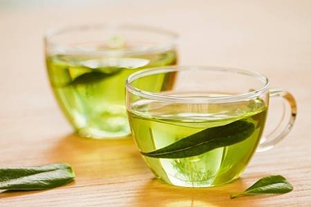 glass-green-tea_23-2148170701.jpg