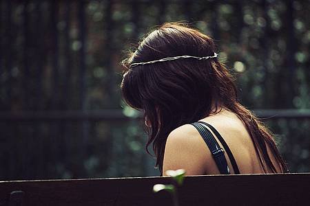 one_lonely_girl_by_alais_photography