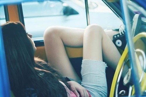 all-star-alone-beauty-car-converse-girl-Favim_com-64294