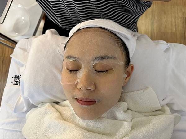 【桃園平價做臉/美容推薦】|臉霸-桃園中華店|縮時保養輕煥膚