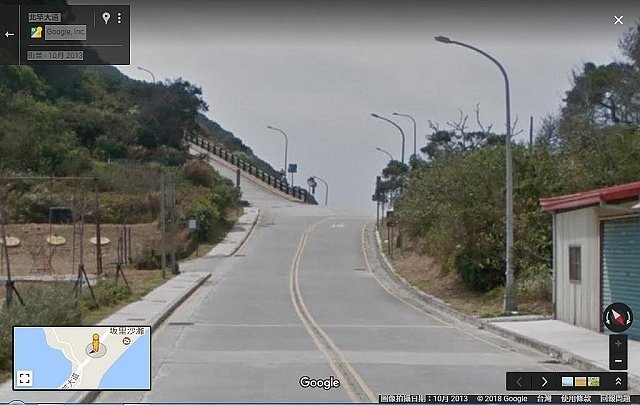 左側道路上山往尼姑山.jpg - [馬祖新秘境] 北竿 夾竹桃龍貓隧道 (42據點) 20180610