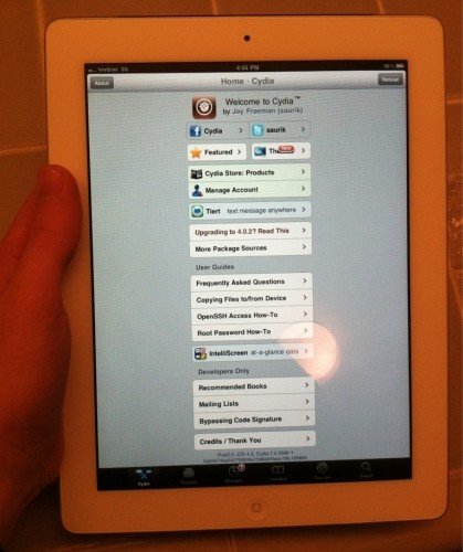 3-13-11-ipad-2-jailbroken.jpg