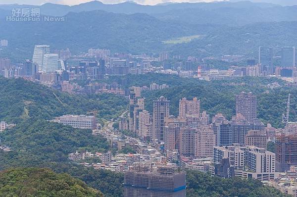 為何大手筆「囤地」？　建商算得更精明.jpg