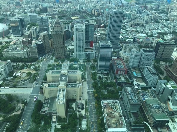 6月房市蛋黃保溫　蛋白失溫 .jpg