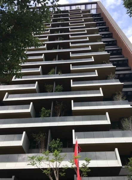 老牌建商在竹北推出豪宅案，建築高30層樓，每層都是2戶格局 .jpg