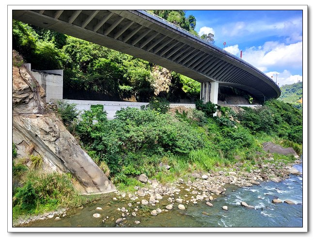 出磺坑吊橋，西部小太魯閤